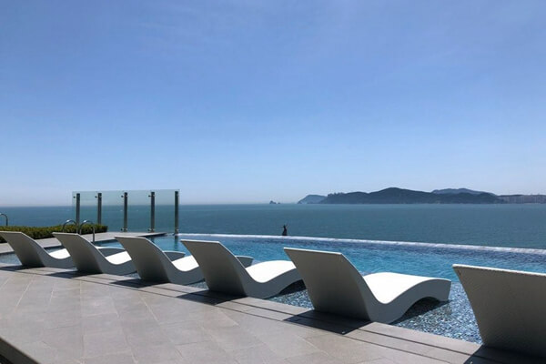 Swimming pool outdoor sunloungers for hotel project in Seoul