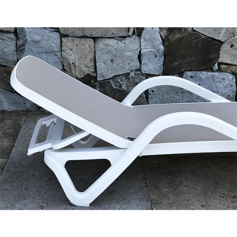 China’s Wholesale Sling Plastic Resin Chaise Lounge, 30 lbs.